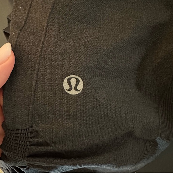 lululemon athletica Cropped Black Leggings - Picture 5 of 7